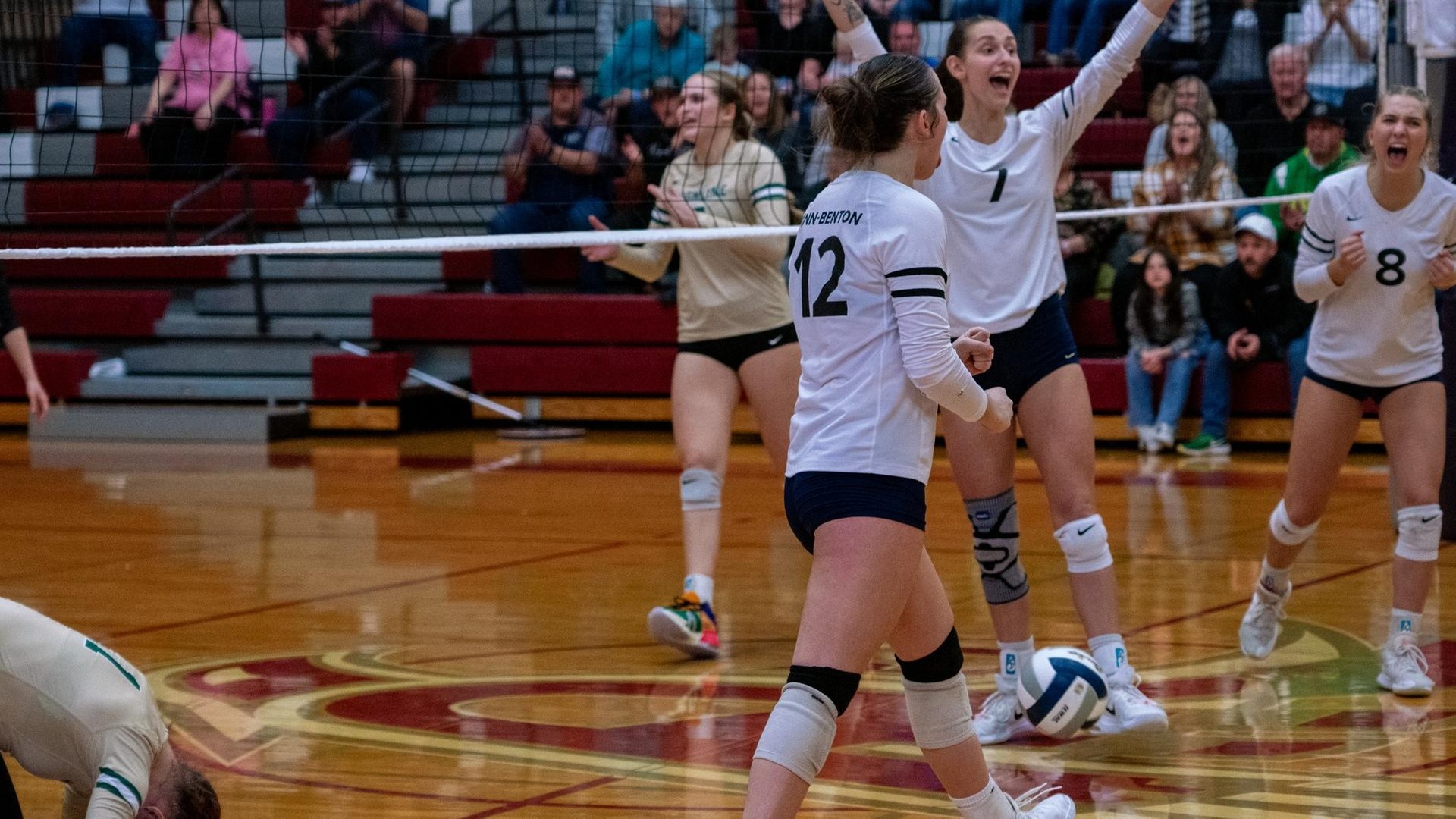 The Roadrunners will take on North Idaho for the NWAC Volleyball Championship [PHOTO: Sarah Rose Larson]